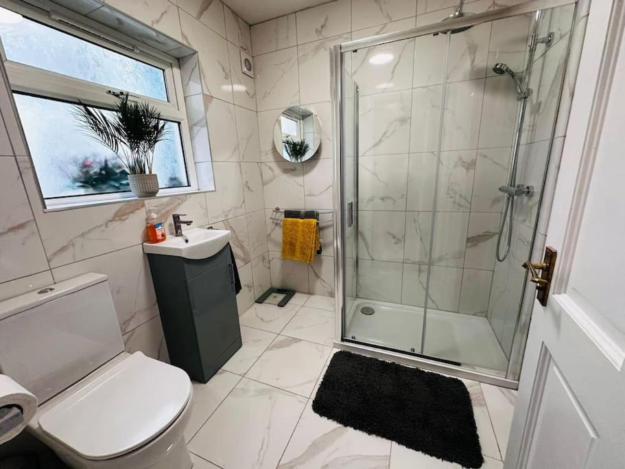 Gaeltacht Quarter Cosy Home Белфаст Экстерьер фото
